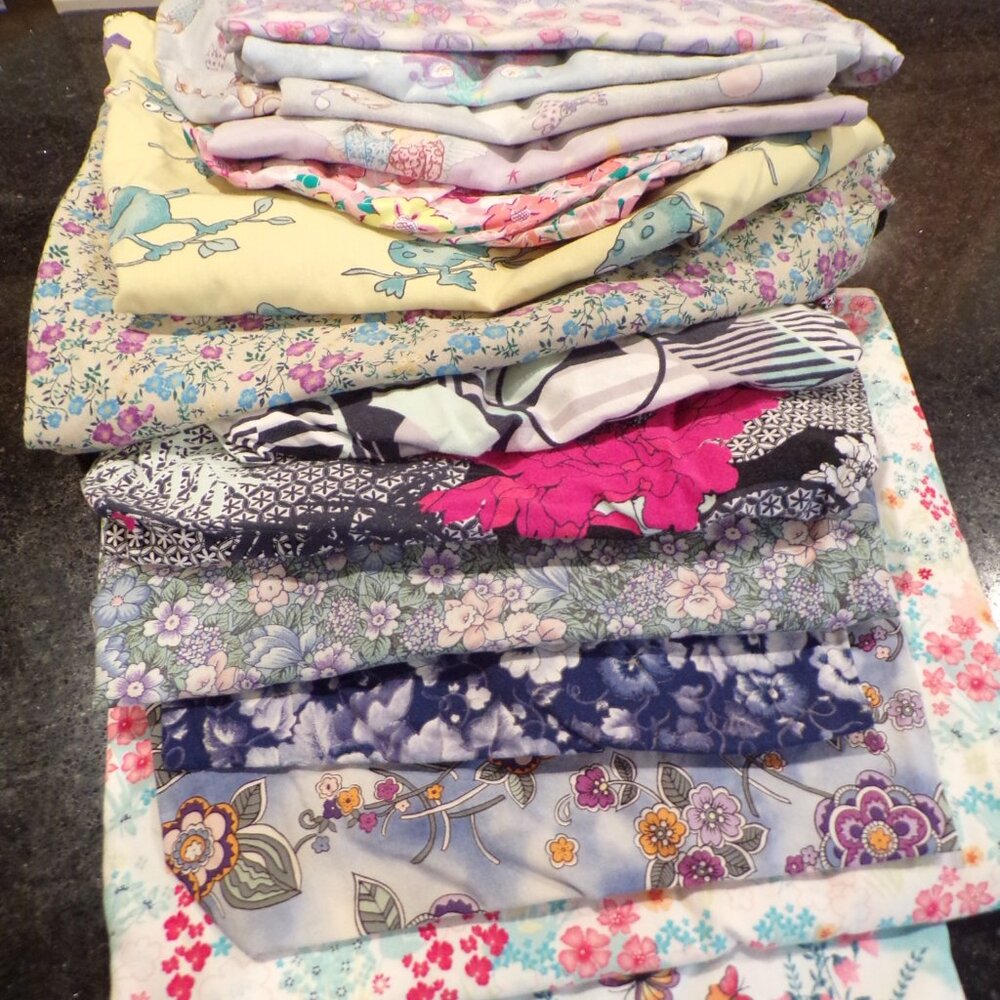 Women's Scrub Top Lot, size M Medium, 14 tops, Medical Dental Hospital Dr Office